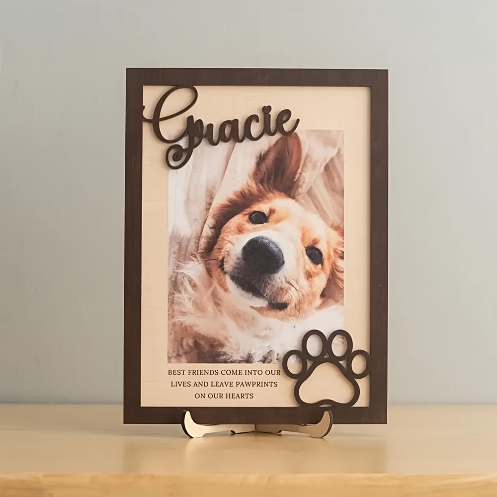 Engraved Wood Frame - กรอบรูปไม้สำหรับสัตว์เลี้ยงแบบปรับแต่งได้พร้อมชื่อและวันที่ - ของขวัญที่ระลึกสำหรับสุนัขแบบตั้งโต๊ะแนวตั้ง