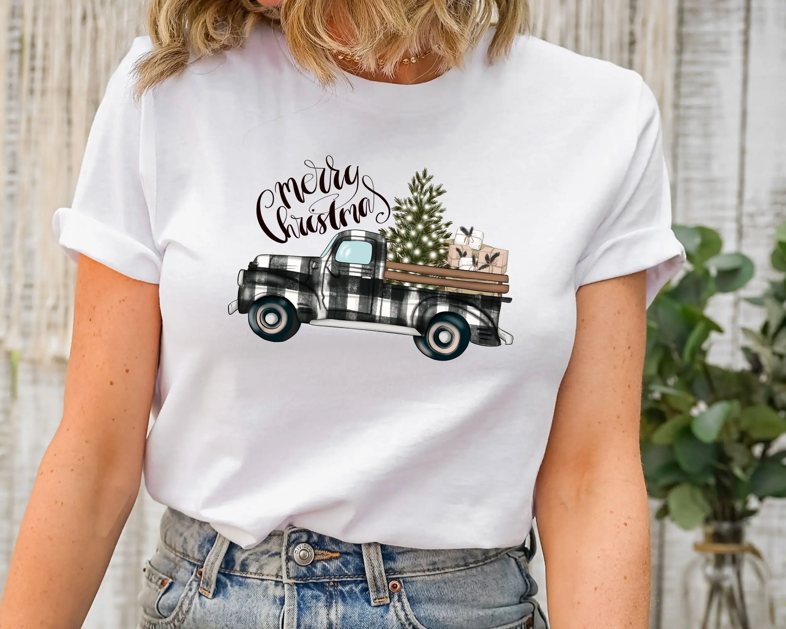 เสื้อยืดลายรถบรรทุกต้นคริสต์มา - Family Tree Print บทวิจารณ์และราคา
