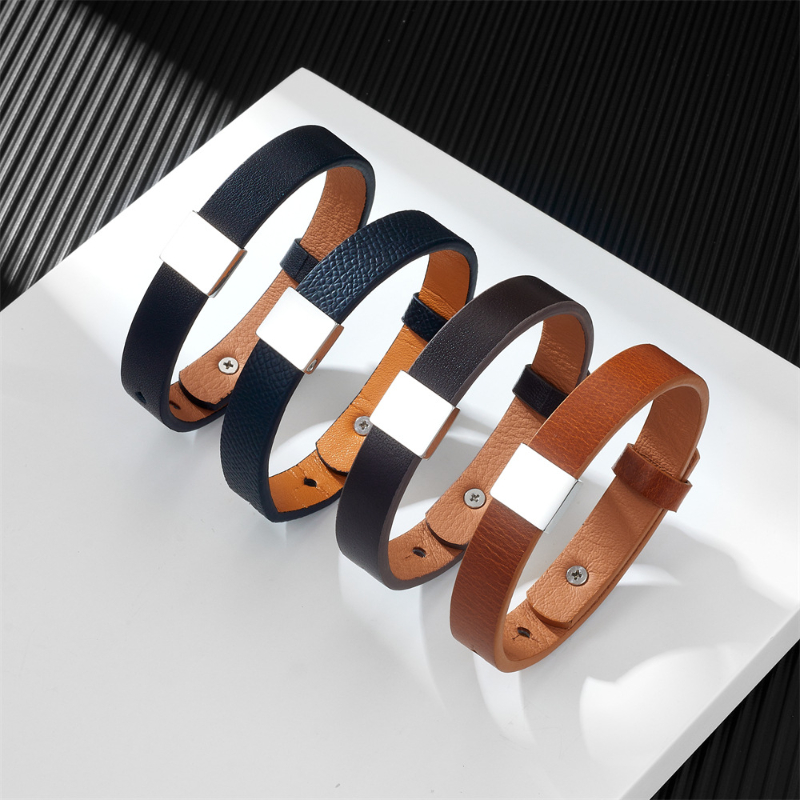สร้อยข้อมือหนังแท้แฟชั่นปรับได - Coordinates Bracelet บทวิจารณ์และราคา
