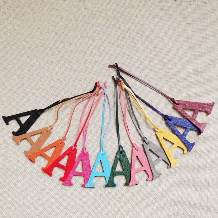 พวงกุญแจหนังวัวแท้/หนัง PU รูป - Monogram Keychain Leather บทวิจารณ์และราคา
