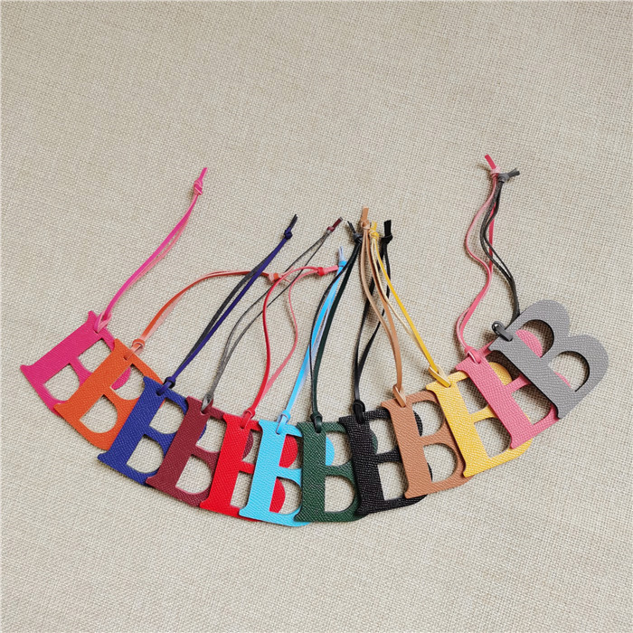 พวงกุญแจหนังวัวแท้/หนัง PU รูป - Monogram Keychain Leather บทวิจารณ์และราคา