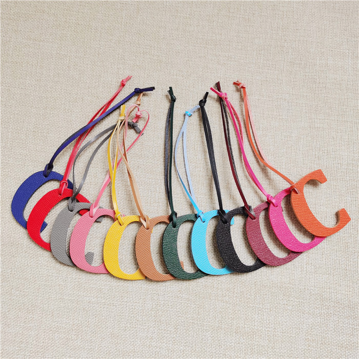 พวงกุญแจหนังวัวแท้/หนัง PU รูป - Monogram Keychain Leather บทวิจารณ์และราคา