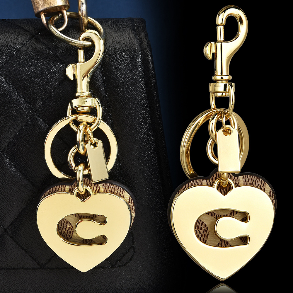 พวงกุญแจจี้กระเป๋า Initial C M - Monogram Keychain Leather บทวิจารณ์และราคา