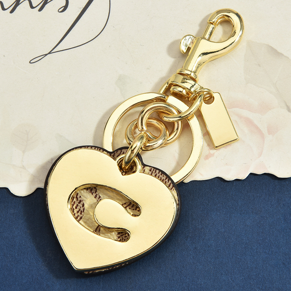 พวงกุญแจจี้กระเป๋า Initial C M - Monogram Keychain Leather บทวิจารณ์และราคา