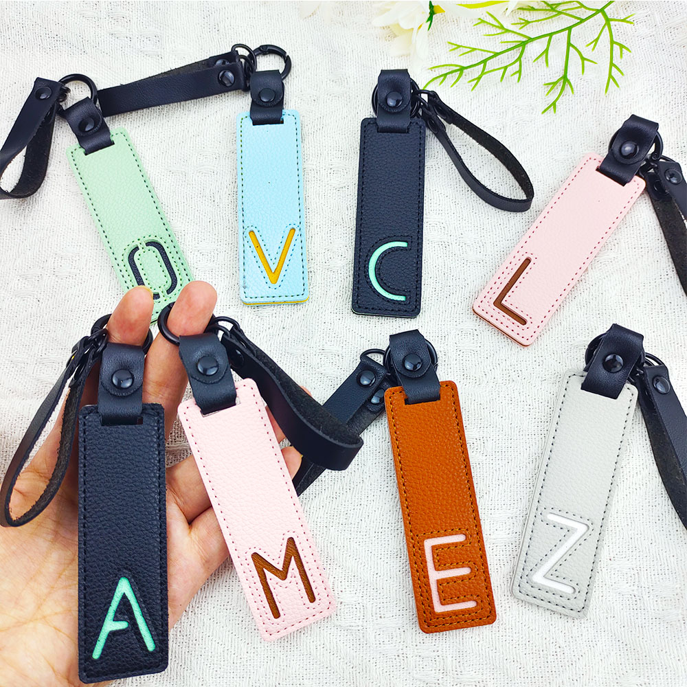 คลาสสิก Pu พวงกุญแจหนัง A-Z 26 - Monogram Keychain Leather บทวิจารณ์และราคา