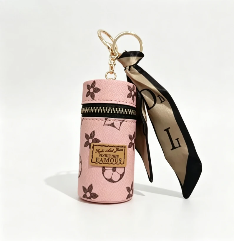 กระเป๋าใส่ลิปสติกทรงกระบอกพิมพ - Monogram Keychain Leather บทวิจารณ์และราคา