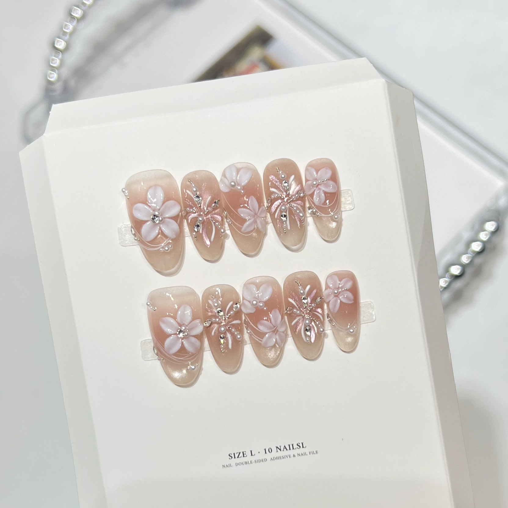 เล็บปลอมแบบกดติด 10 ชิ้น สีนู้ - Pressed Flower Art บทวิจารณ์และราคา