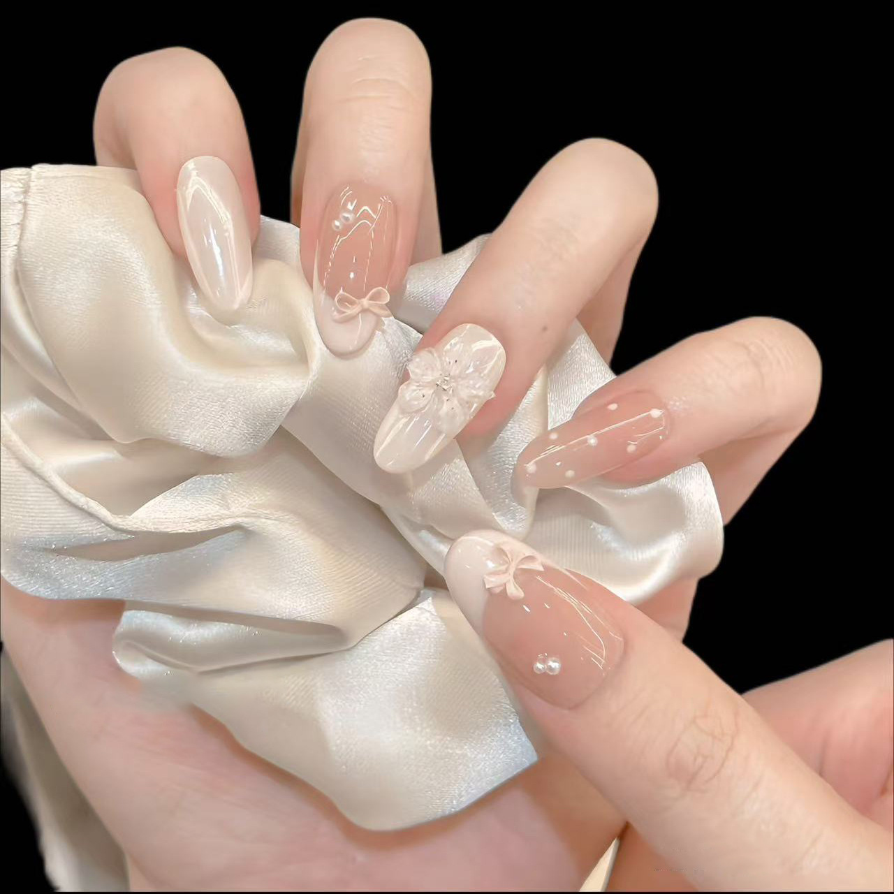 เล็บปลอมแบบกดติด 10 ชิ้น สีนู้ - Pressed Flower Art บทวิจารณ์และราคา